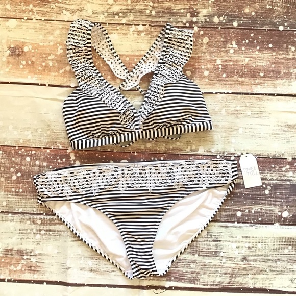 Time and Tru Black and White Striped Eyelet Ruffle Bikini Set Size L-XL - Picture 5 of 11